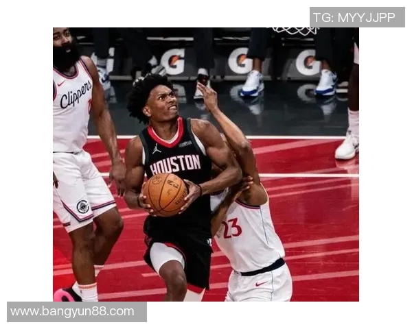 正视频播火箭队对阵黄蜂队精彩赛事回顾与分析